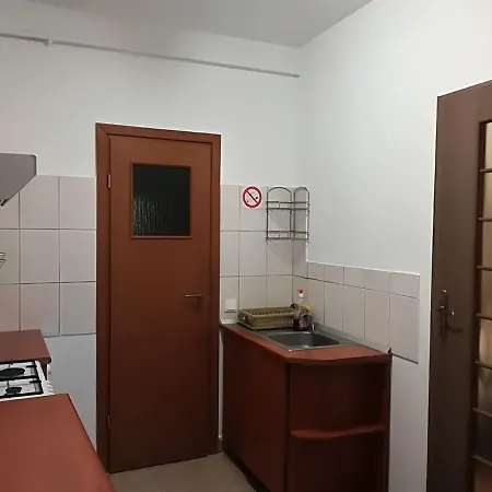 Center Park Apartment *